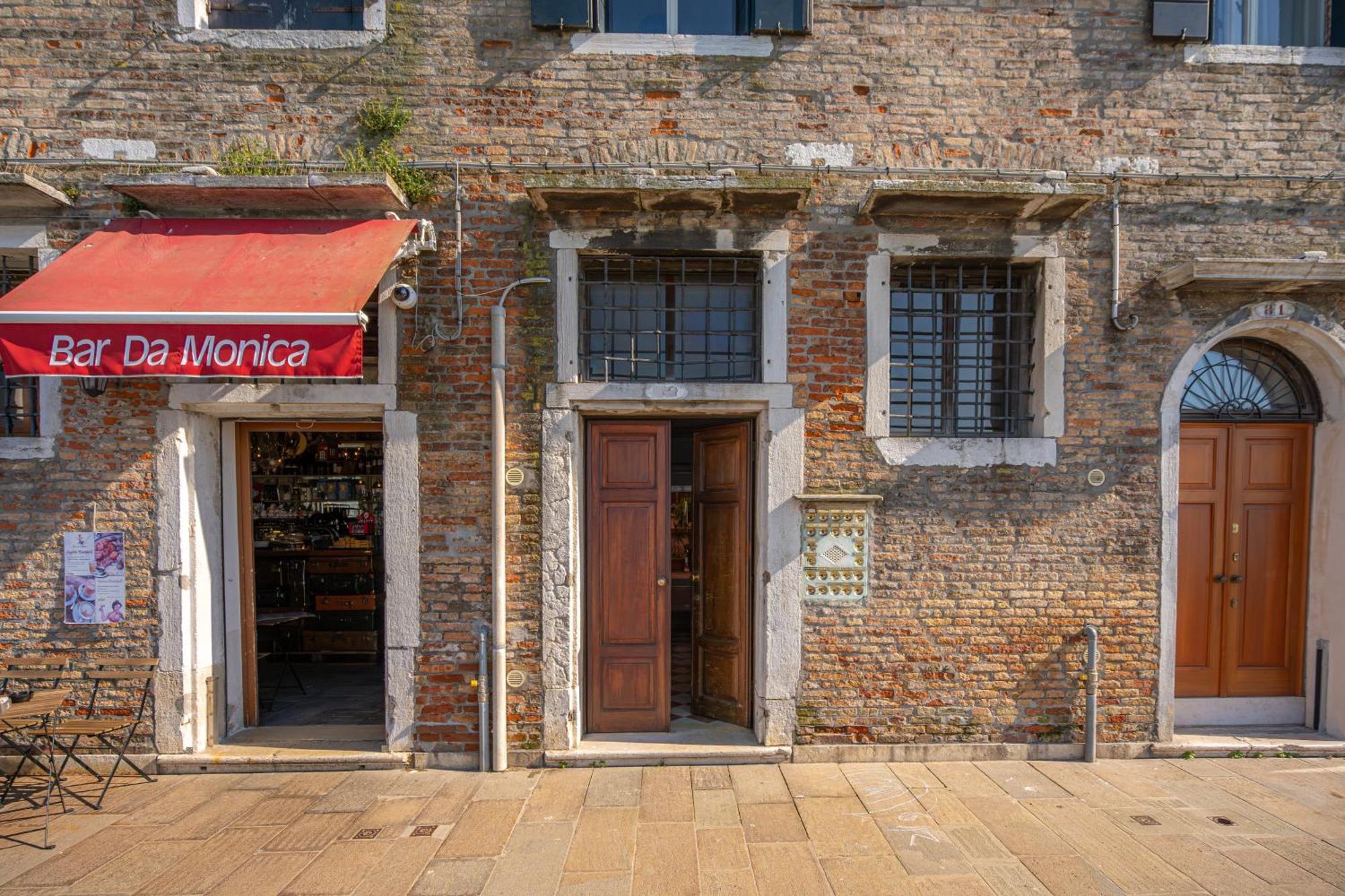 3 Windows On St Mark - Waterfront Apartment Venedig Exteriör bild