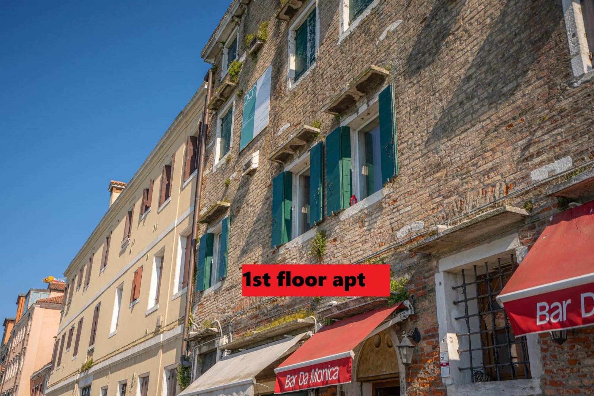 3 Windows On St Mark - Waterfront Apartment Venedig Exteriör bild